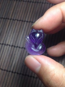 Hồ ly đá thạch anh tím