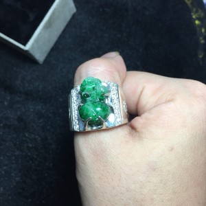 Nhẫn tỳ hưu ngọc jadeit mix bạc nam