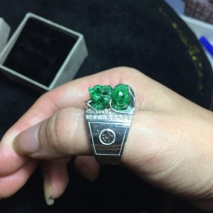 Nhẫn tỳ hưu ngọc jadeit mix bạc nam