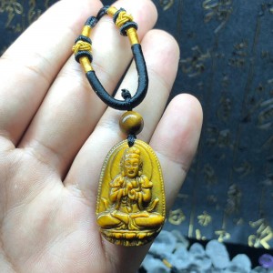 Phật bản mệnh như lai đại nhật mắt hổ vàng