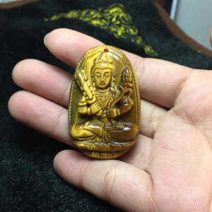 Phật bản mệnh hư không tạng bồ tát mắt hổ vàng