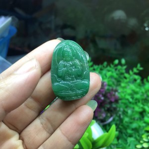 Phật bản mệnh như lai đại nhật thạch anh xanh