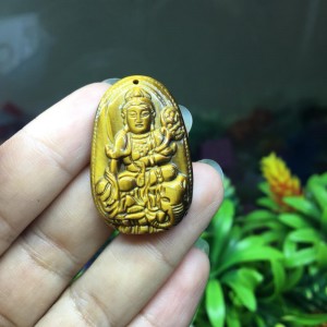 Phật bản mệnh phổ hiền bồ tát mắt hổ vàng