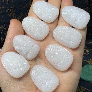 Phật bản mệnh đại thế chí bồ tát thạch anh trắng