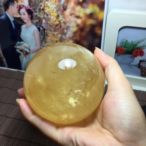 Quả cầu đá canxit vàng