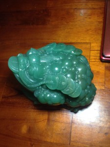 Cóc đá thạch anh xanh