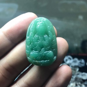 Phật bản mệnh thiên thủ thiên nhãn thạch anh xanh