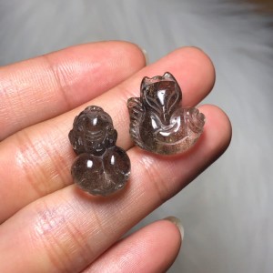 Tỳ hưu đá thạch anh tóc đen