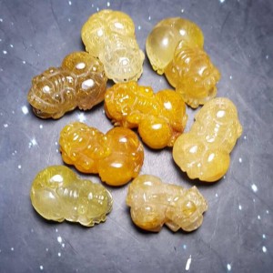 Tỳ hưu đá thạch anh tóc vàng