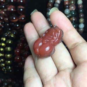 Tỳ hưu đá mã não đỏ