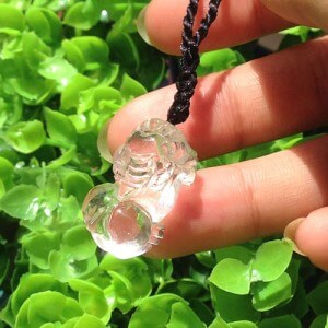 Tỳ hưu đá thạch anh trắng