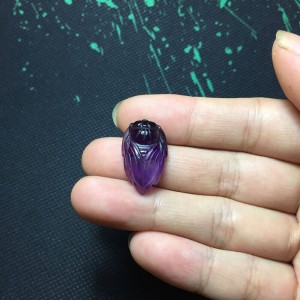 Ve sầu (ngọc thiền) đá thạch anh tím
