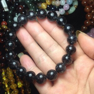 Vòng đá thạch anh tóc đen