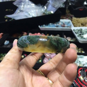 Vòng mã não rêu bản liền - Băng ngọc thủy tảo