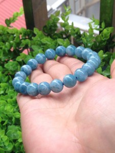 Vòng đá aquamarine