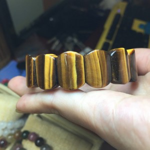 Vòng đá mắt hổ nâu vàng dạng bản