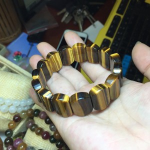 Vòng đá mắt hổ nâu vàng dạng bản