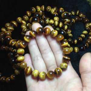 Vòng đá mắt hổ nâu vàng