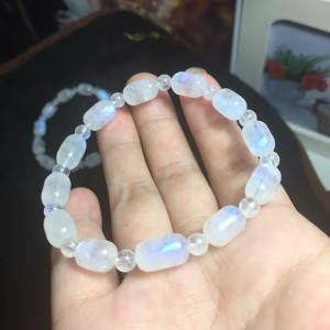 Vòng đá mặt trăng - Moonstone phối lu thống