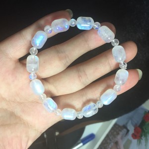 Vòng đá mặt trăng - Moonstone phối lu thống