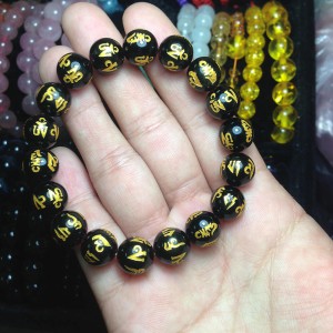 Vòng đá onyx khắc kinh phật