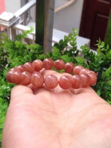 Vòng đá mặt trời Sunstone