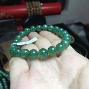 Vòng đá thạch anh dâu tây xanh