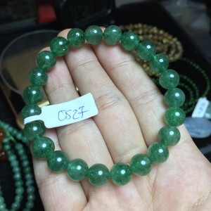 Vòng đá thạch anh dâu tây xanh