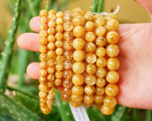 Vòng đá thạch anh tóc vàng