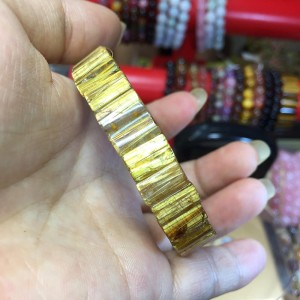 Vòng đá thạch anh tóc vàng dạng bản