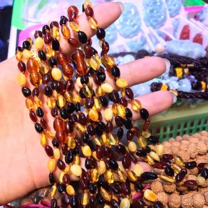 Vòng hổ phách cho bé
