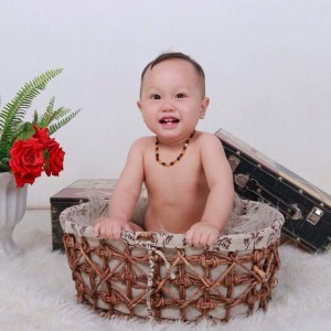 Vòng hổ phách cho bé