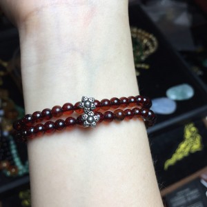 Vòng hổ phách - amber