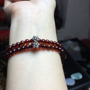 Vòng hổ phách - amber