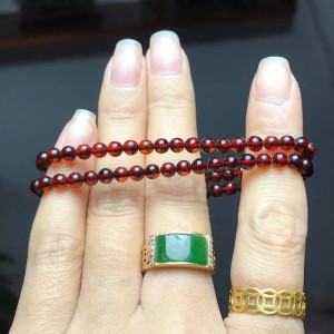 Vòng hổ phách - amber