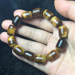 Vòng đá mắt hổ phối lu thống