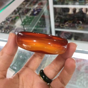 Vòng mã não đỏ bản liền