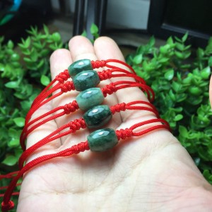 Vòng lu thống ngọc jadeit