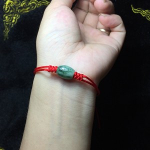 Vòng lu thống ngọc jadeit