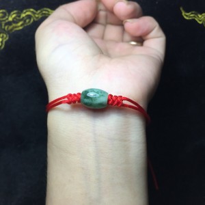 Vòng lu thống ngọc jadeit