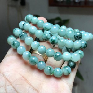 Vòng ngọc phỉ thúy