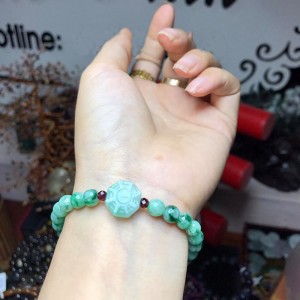 Vòng ngọc phỉ thúy mix bát quái