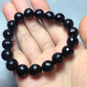 Vòng đá onyx cắt giác