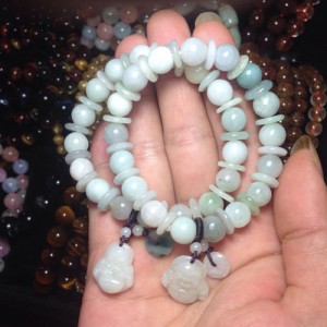 Vòng ngọc phỉ thúy - Jade
