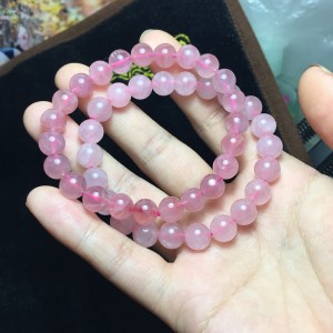 Vòng tay thạch anh hồng