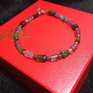 Vòng đá tourmarine mix kiểu